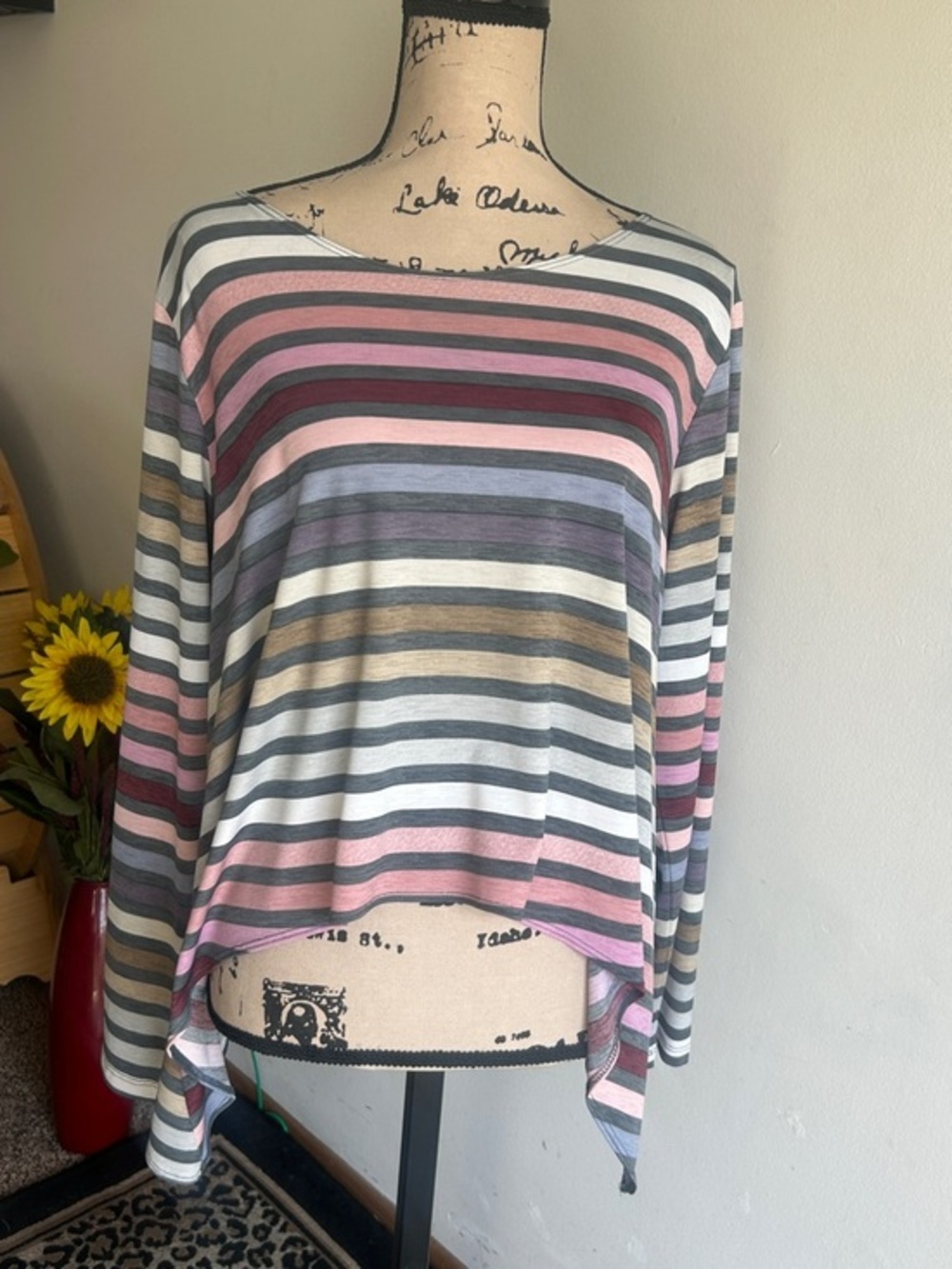 Sun Kim Striped Long Sleeve Asymmetrical Hem Top Size Large